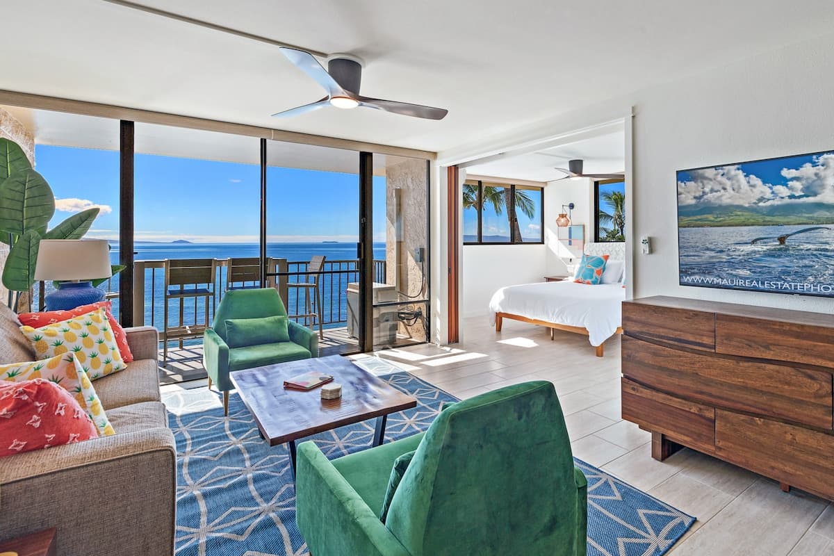 Condo in Wailuku · ★4.93 · 2 bedrooms · 3 beds · 2 private baths - Photo 2