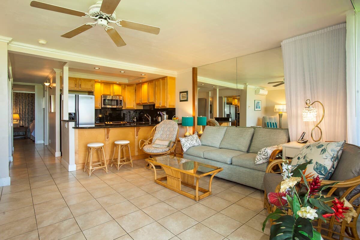 Ocean beachfront Luana Kai A103 updatedcondo Maui - Photo 4