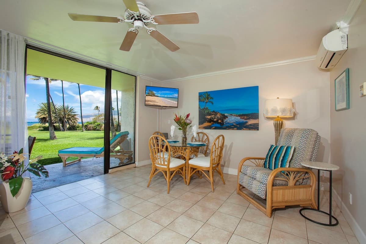 Ocean beachfront Luana Kai A103 updatedcondo Maui - Photo 3