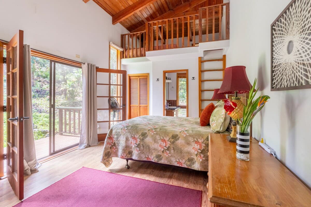 Home in Kailua-Kona · ★4.88 · 5 bedrooms · 15 beds · 4.5 private baths - Photo 2