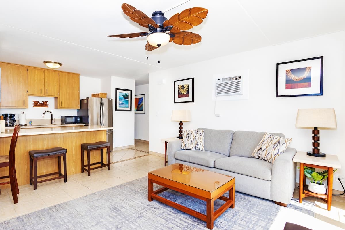 Condo in Kihei · ★4.84 · 1 bedroom · 1 bed · 1 shared bath - Photo 5