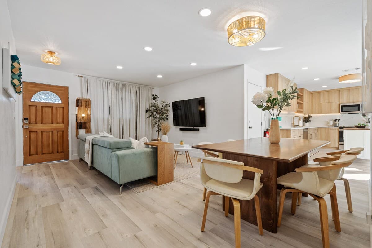 Evergreen Hills Modern Haven, 28+ Night Stays - Photo 2