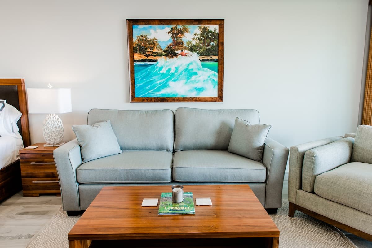 Condo in Lahaina · ★4.96 · 1 bedroom · 4 beds · 1 shared bath - Photo 2