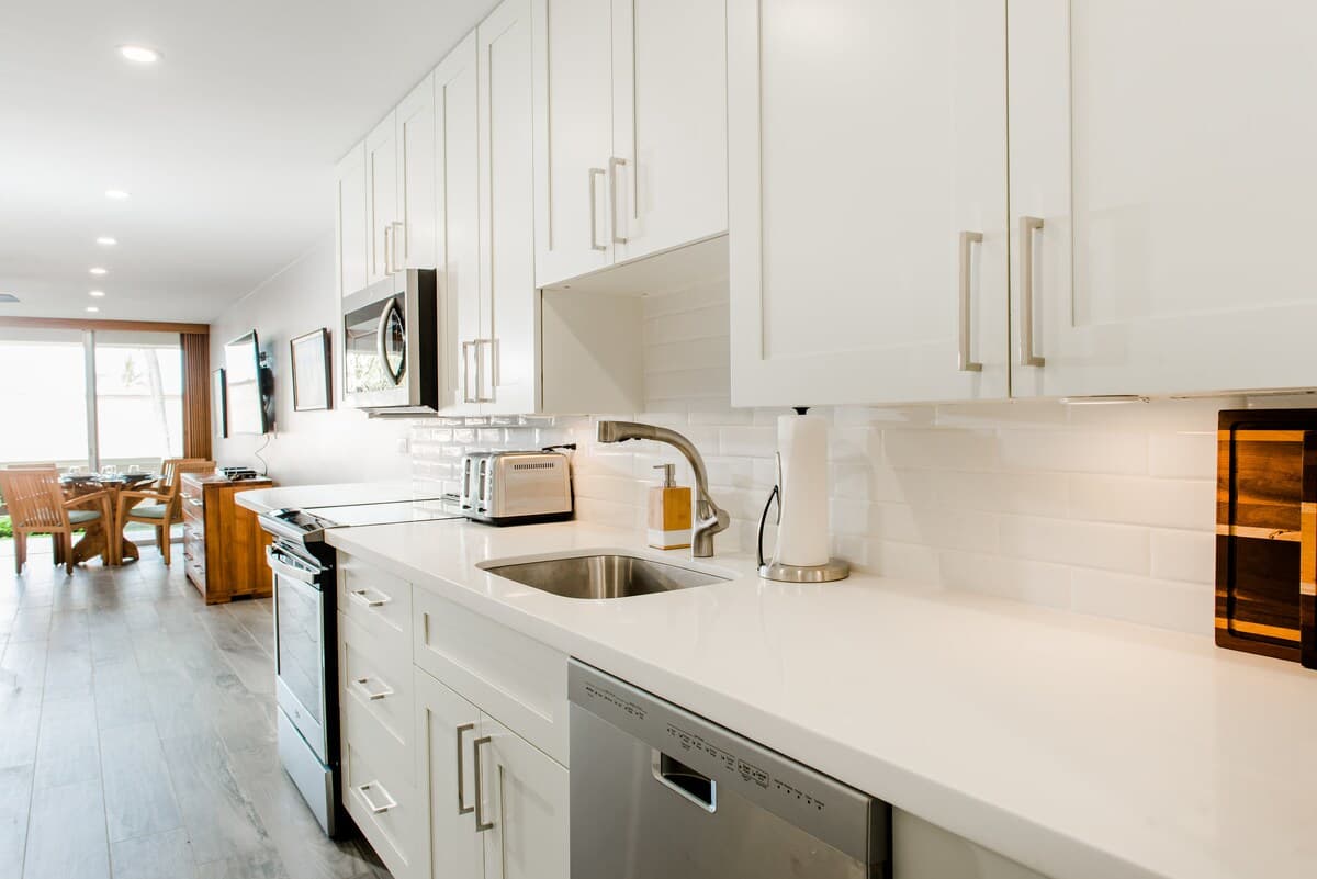 Condo in Lahaina · ★4.96 · 1 bedroom · 4 beds · 1 shared bath - Photo 4