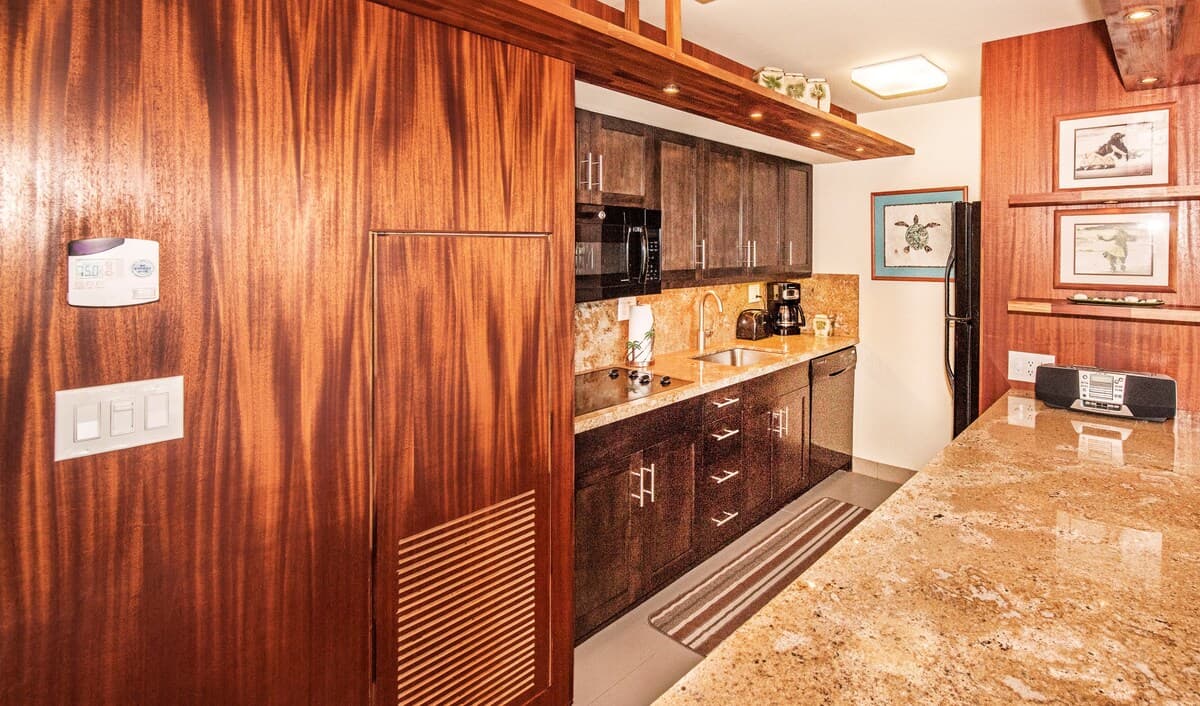 Condo in Kihei · ★5.0 · 1 bedroom · 3 beds · 1 bath - Photo 4