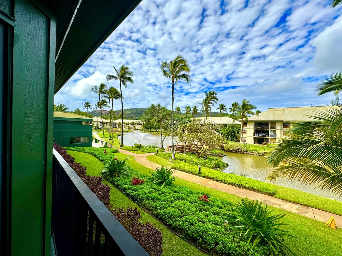 Lagoon View Resort Retreat - Photo 1