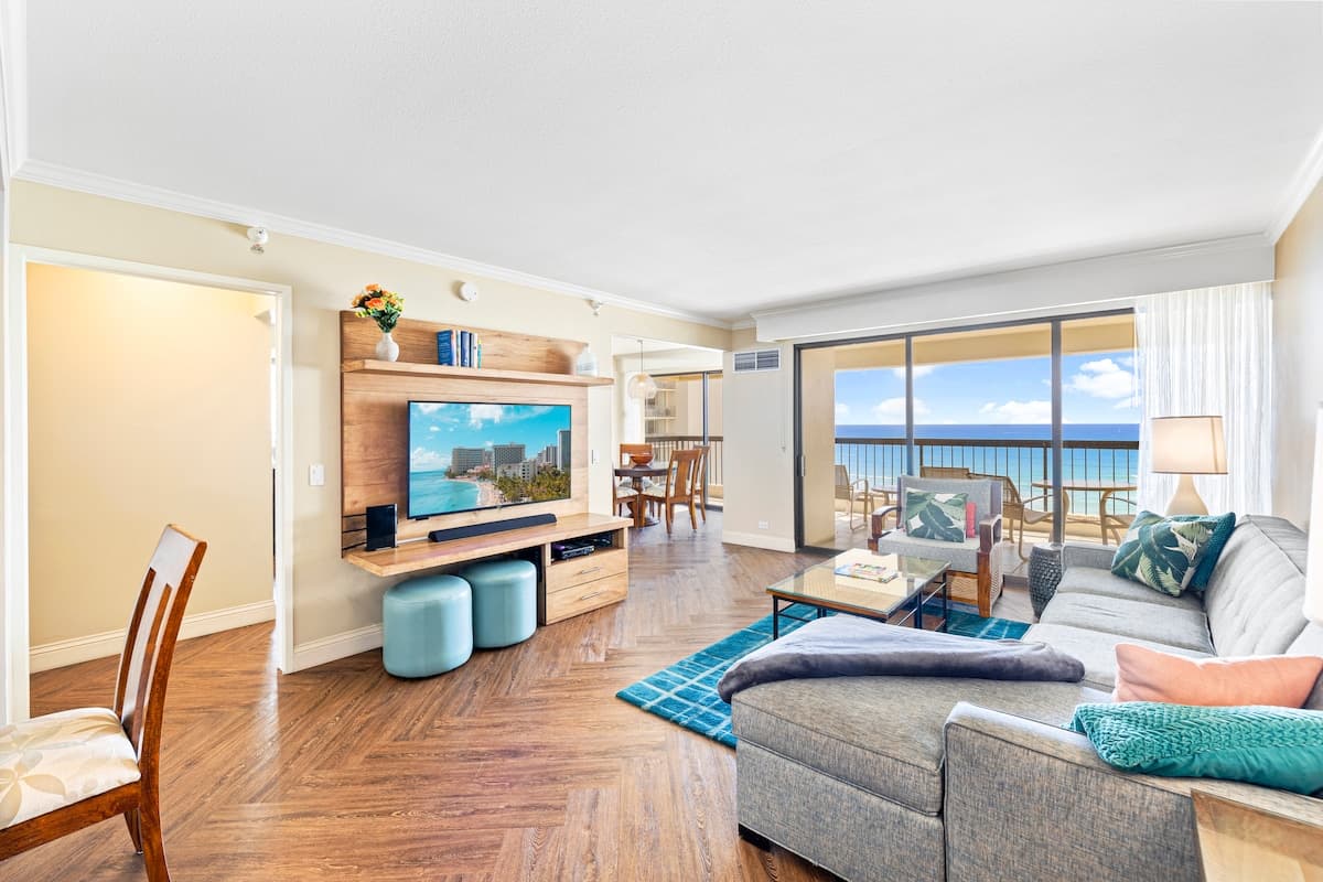 Oceanfront Condo W Free Valet Parking & Balcony - Photo 1
