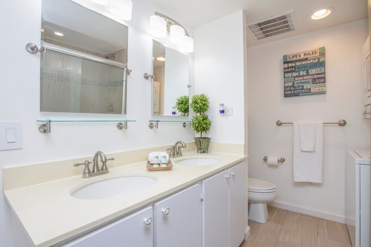 Condo in Honolulu · ★4.91 · 1 bedroom · 1 bed · 1 private bath - Photo 1