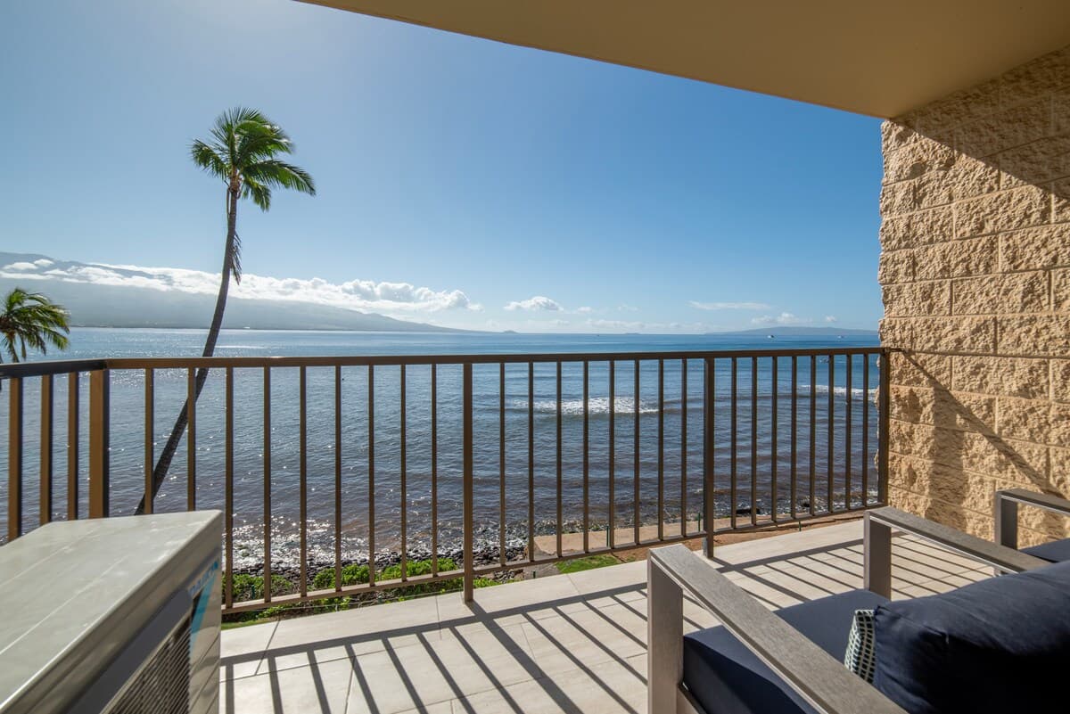 Condo in Wailuku · ★4.89 · 2 bedrooms · 3 beds · 2 shared baths - Photo 2