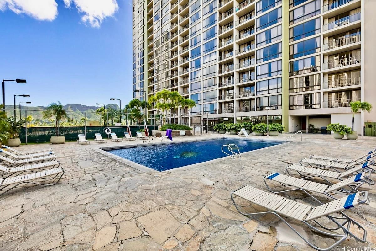 25FL- Beautiful Island Style 1BR Condo~ - Photo 3