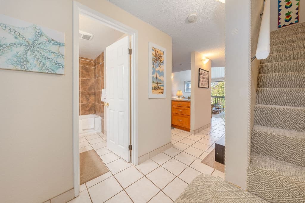 Condo in Kihei · ★4.96 · 2 bedrooms · 3 beds · 2 baths - Photo 4