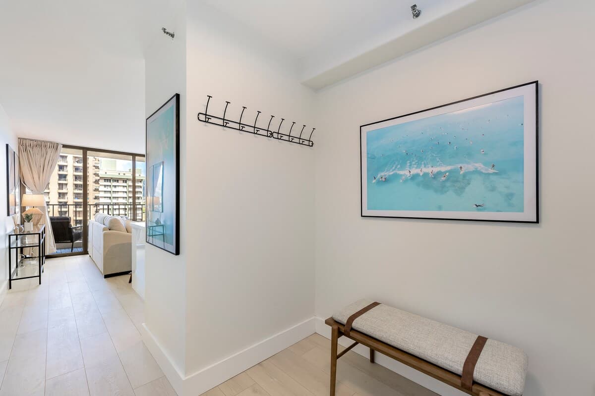 A Modern Mix Waikiki Edition: 1 Br w/ Free Parking - Photo 3