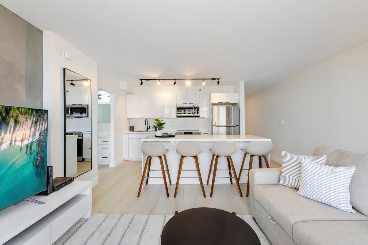 A Modern Mix Waikiki Edition: 1 Br w/ Free Parking - Photo 4