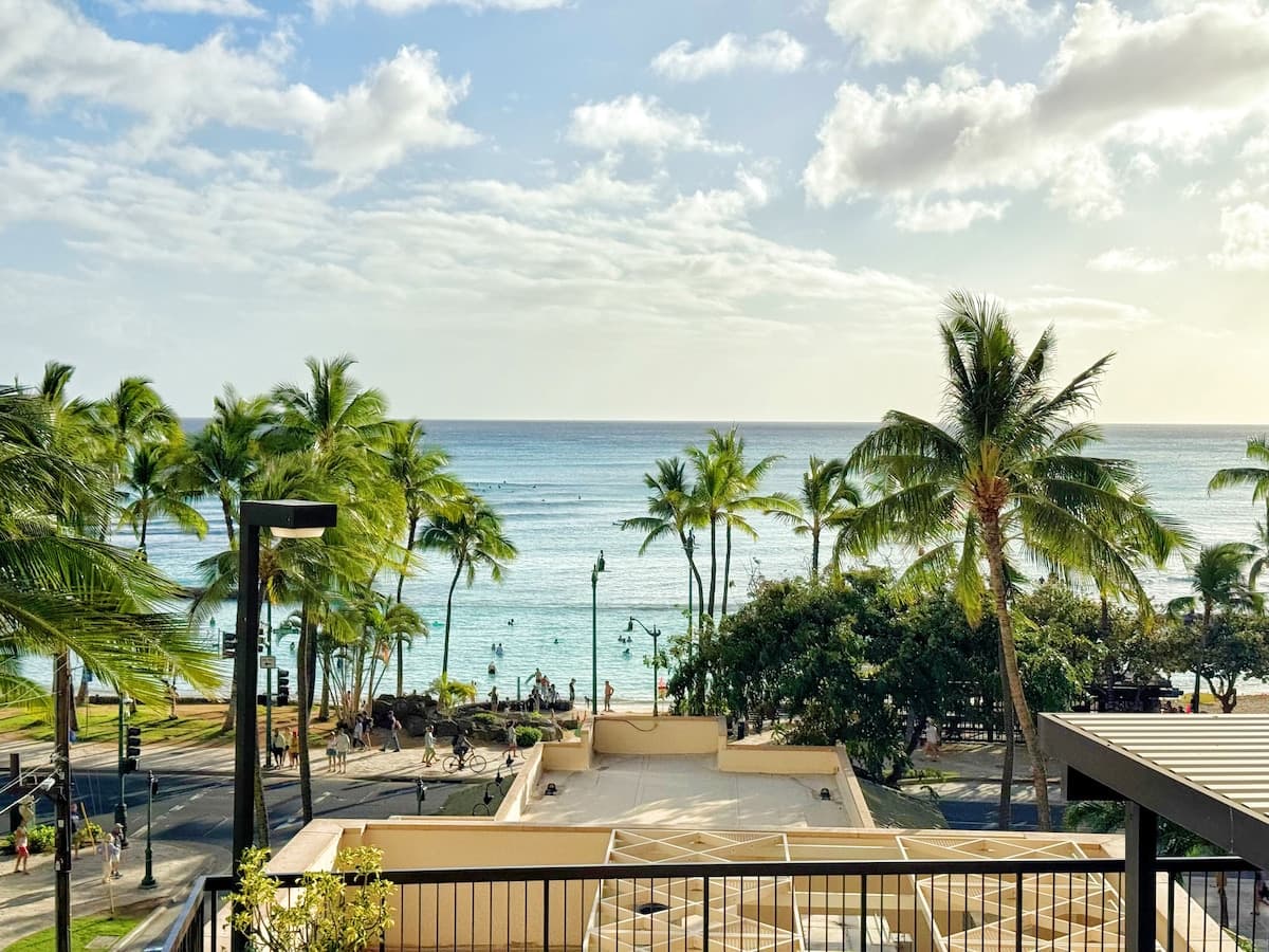 Luxury Oceanfront-Waikiki Beach- 2BR/2BTH/Parking - Photo 5