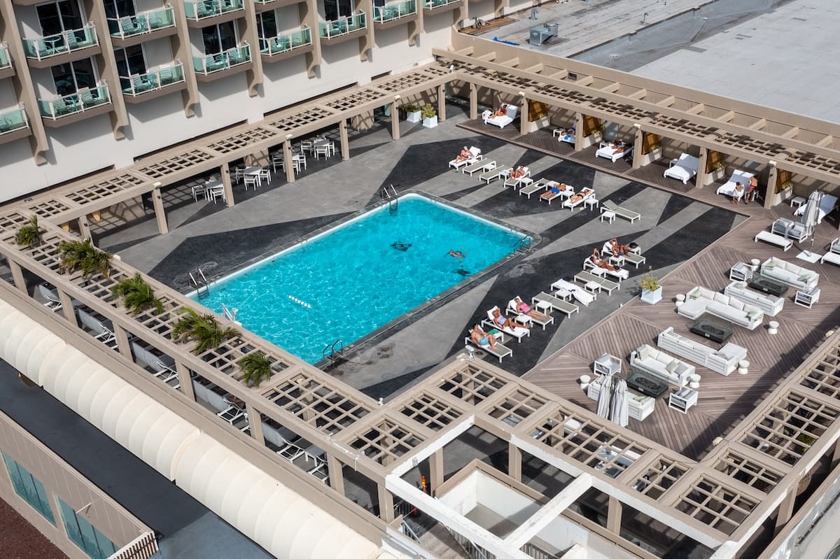 Condo in Honolulu · ★4.92 · Studio · 2 beds · 1 shared bath - Photo 5