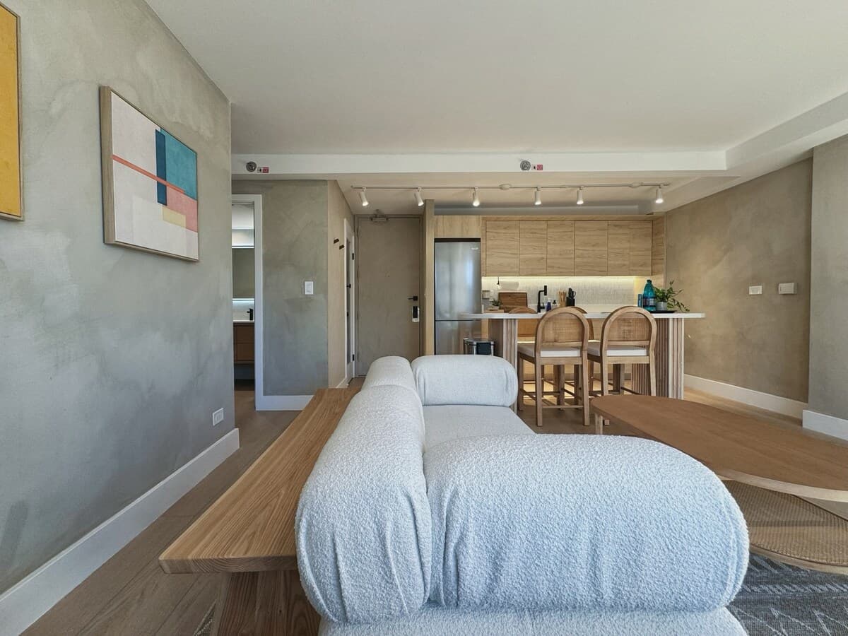 *Close to Beach Modern 1BR in Waikiki w/Parking* - Photo 3