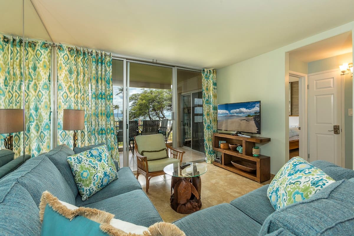 Beautiful Oceanfront Condo - Photo 5