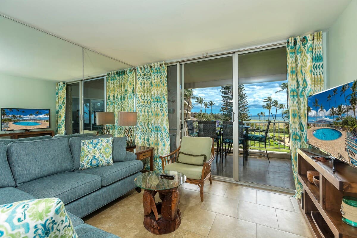 Beautiful Oceanfront Condo - Photo 4