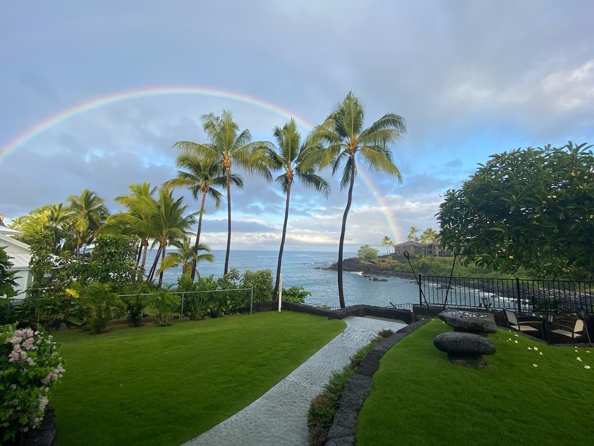 Home in Kailua-Kona · ★5.0 · 6 bedrooms · 10 beds · 4 baths - Photo 1