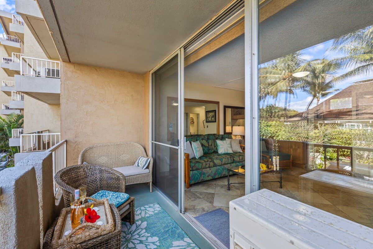 Condo in Kihei · ★4.89 · 1 bedroom · 2 beds · 2 baths - Photo 5