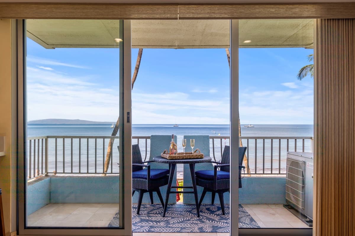 Condo in Kihei · ★5.0 · 1 bedroom · 1 bed · 2 baths - Photo 1
