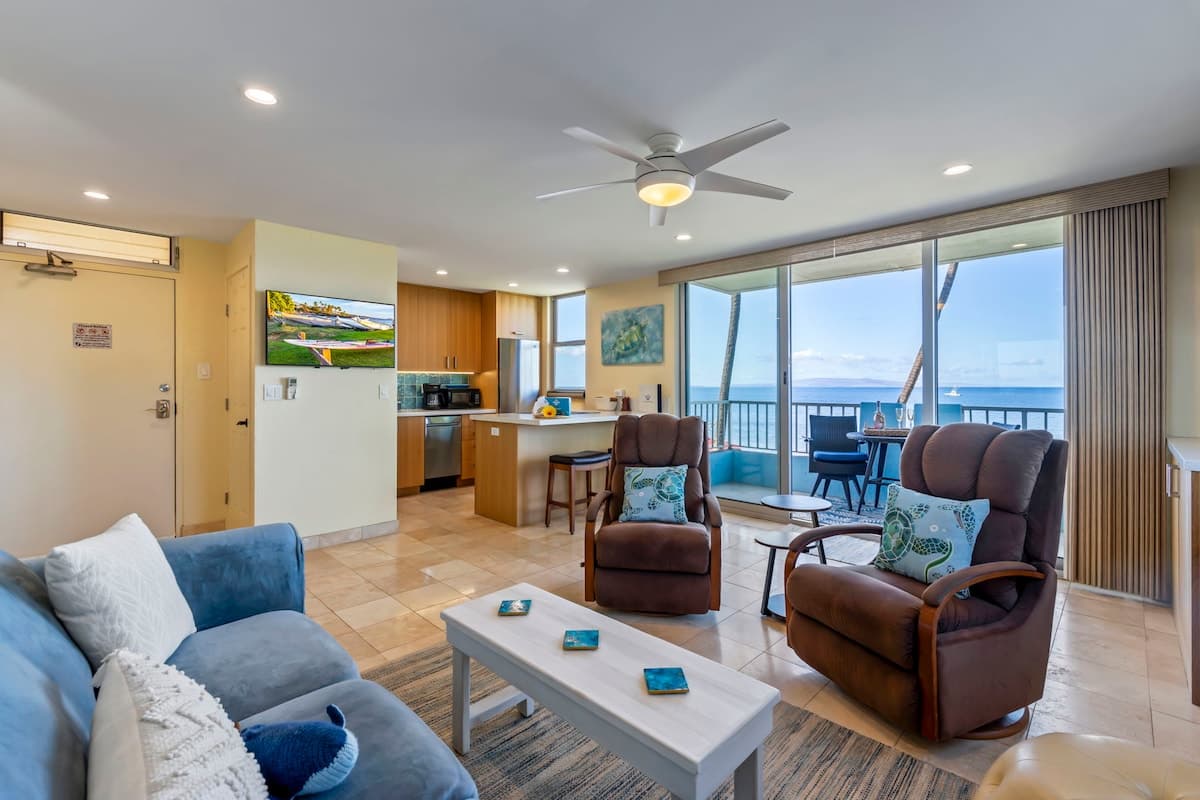 Condo in Kihei · ★5.0 · 1 bedroom · 1 bed · 2 baths - Photo 3