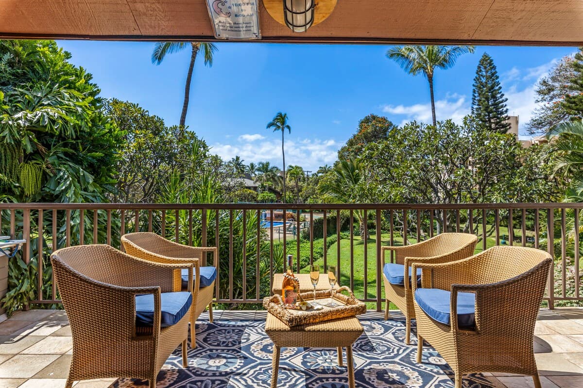 Condo in Kihei · ★4.77 · 3 bedrooms · 4 beds · 2 private baths - Photo 2