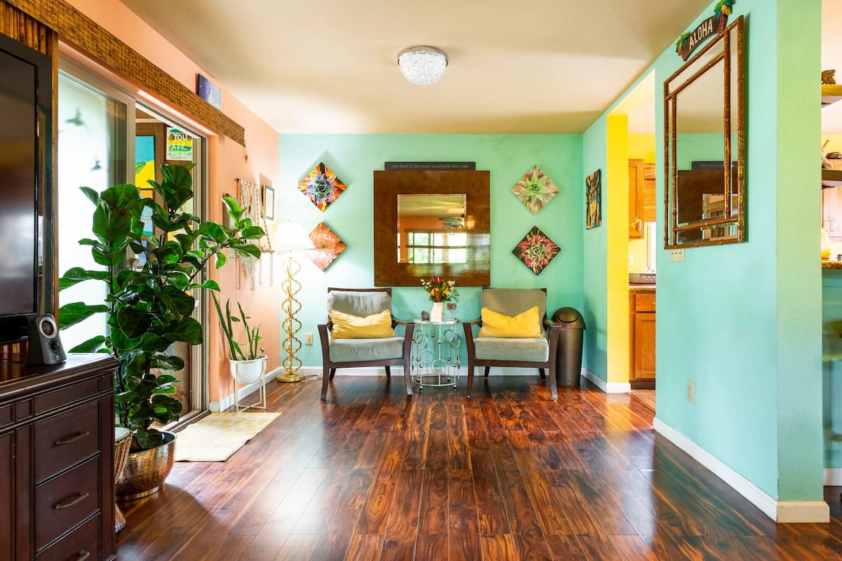 Home in Kailua-Kona · ★4.93 · 1 bedroom · 1 bed · 1.5 shared baths - Photo 3