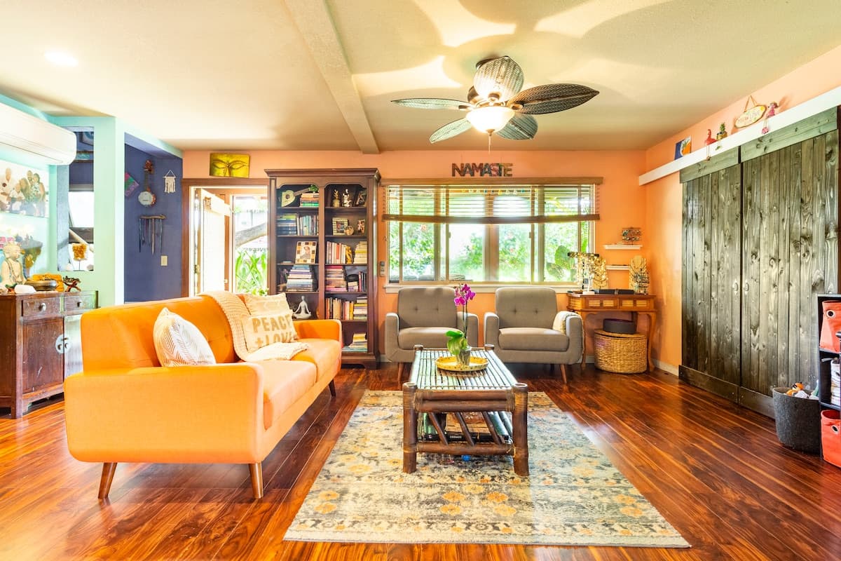 Home in Kailua-Kona · ★4.93 · 1 bedroom · 1 bed · 1.5 shared baths - Photo 1