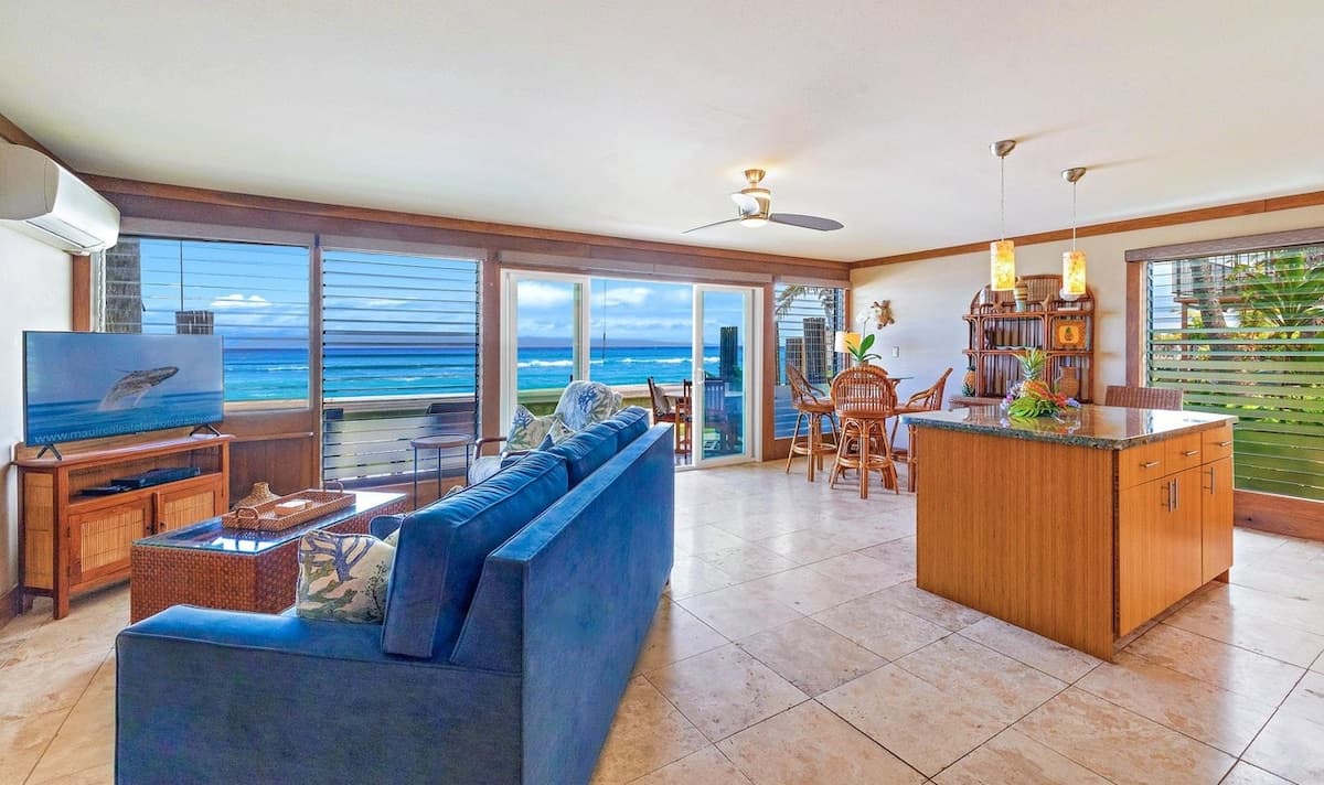Aloha! 10 Steps to Ocean. Breathtaking Ocean Front - Photo 4