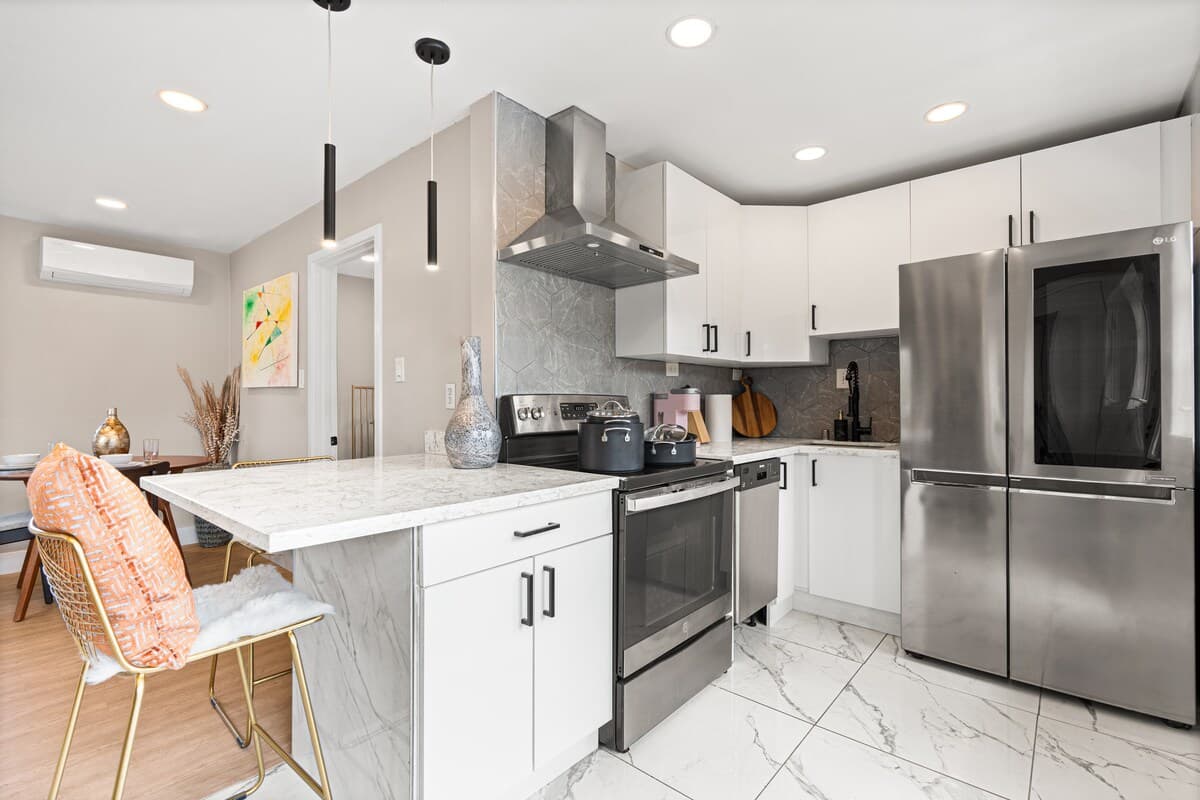 Rustic Sophisticated Home Near Downtown Sunnyvale - Photo 2