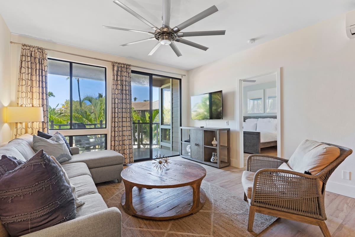 Condo in Wailea · ★4.91 · 2 bedrooms · 3 beds · 2 private baths - Photo 3