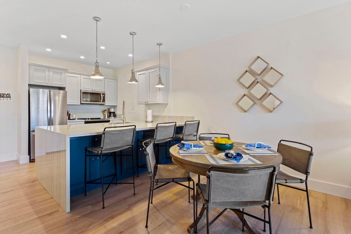 Condo in Wailea · ★4.91 · 2 bedrooms · 3 beds · 2 private baths - Photo 4