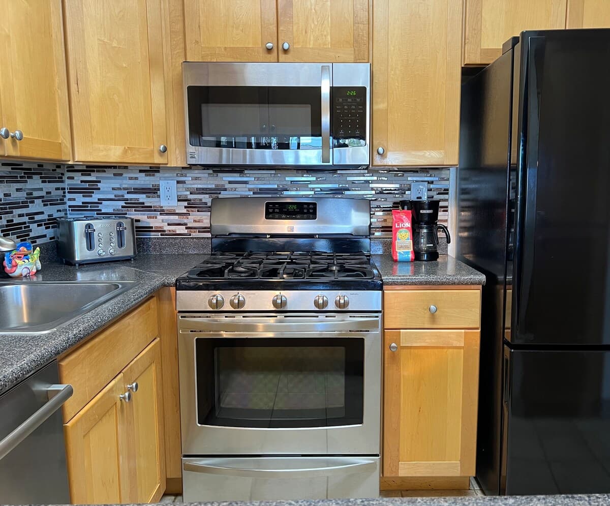 Condo in Kihei · ★4.96 · 1 bedroom · 2 beds · 1 shared bath - Photo 5