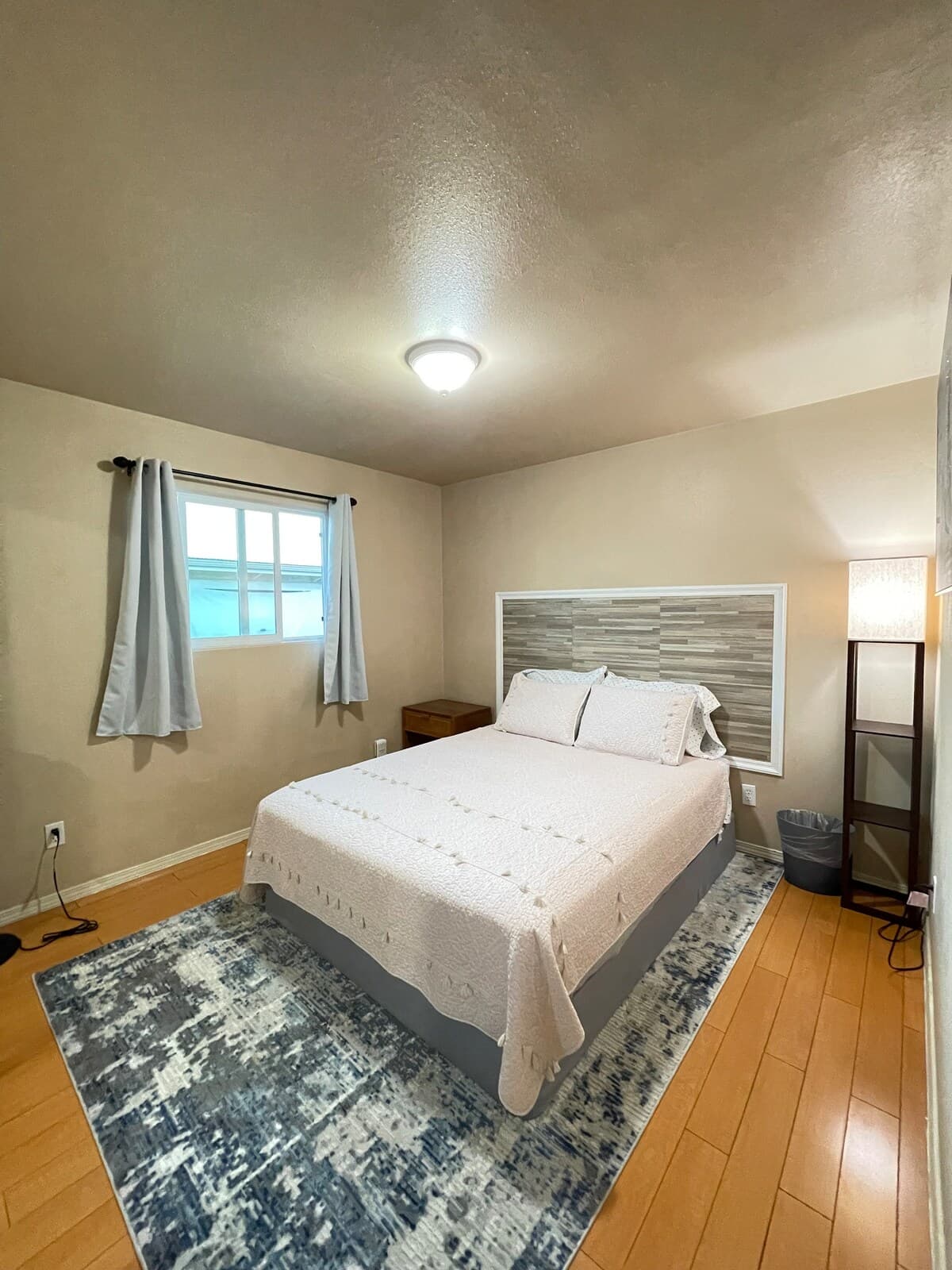 Home in Hilo · ★4.85 · 2 bedrooms · 2 beds · 1 shared bath - Photo 1