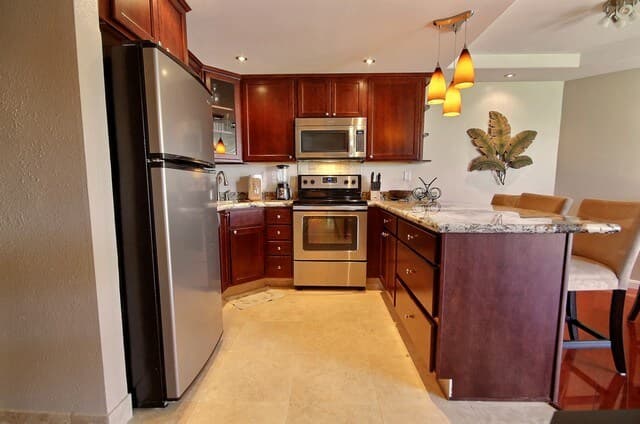ELEGANTOcean+Sunset Retreat, A/C, Central, Parking - Photo 4