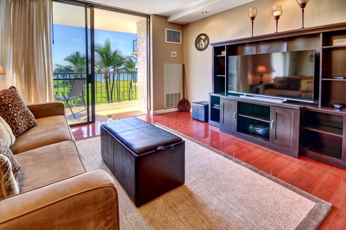 ELEGANTOcean+Sunset Retreat, A/C, Central, Parking - Photo 3