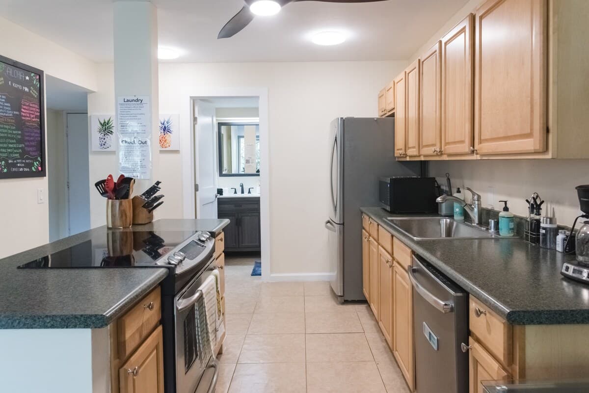 Condo in Kailua-Kona · ★4.91 · 2 bedrooms · 3 beds · 2 baths - Photo 4