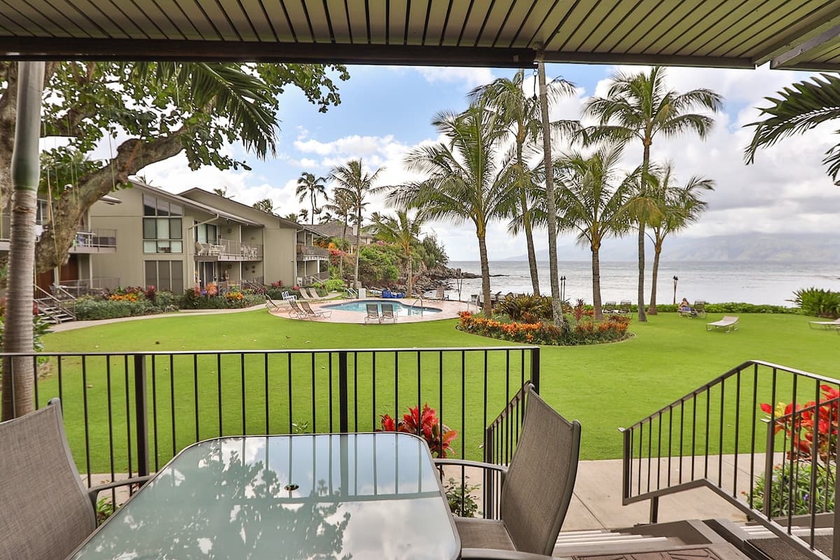 Condo in Lahaina · ★5.0 · 1 bedroom · 1 bed · 1 bath - Photo 1