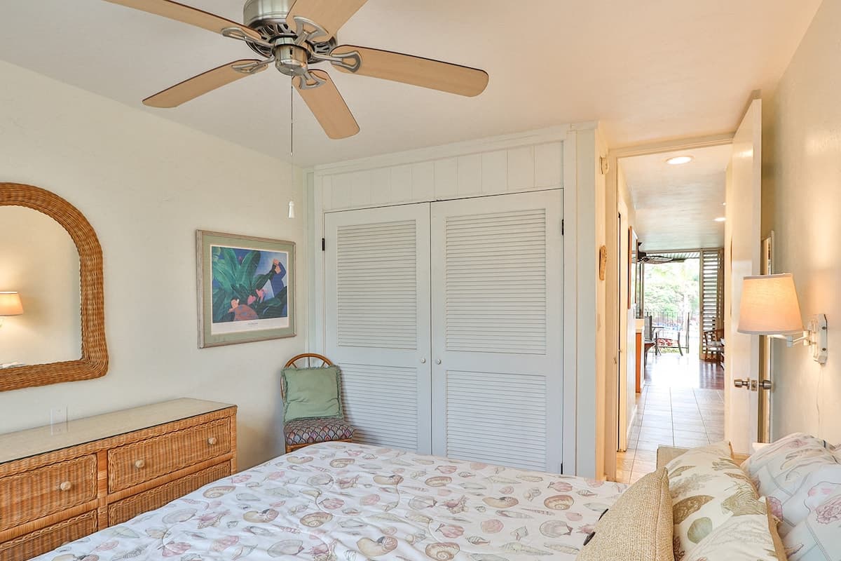 Condo in Lahaina · ★5.0 · 1 bedroom · 1 bed · 1 bath - Photo 4