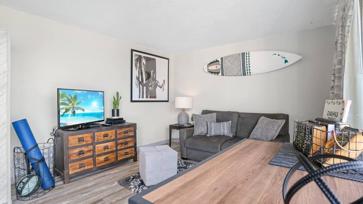 Hotel in Honolulu · ★4.8 · Studio · 1 bed · 1 private bath - Photo 3