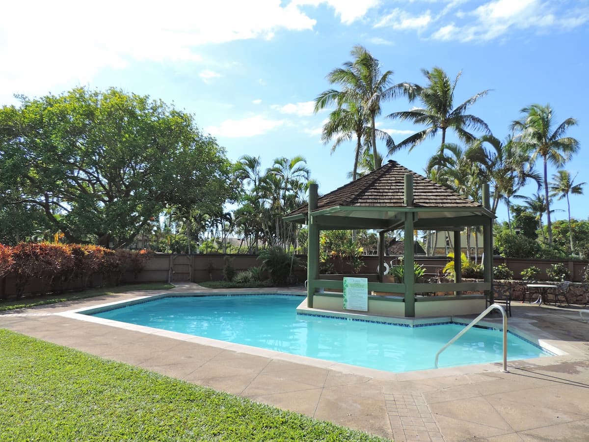 Home in Kahuku · ★4.94 · 3 bedrooms · 4 beds · 2 private baths - Photo 4
