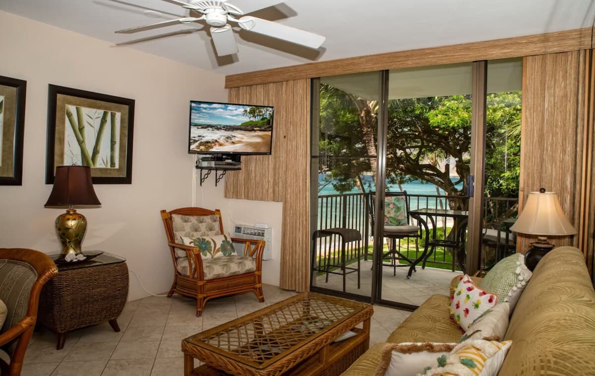 Condo in Kihei · ★4.91 · 1 bedroom · 2 beds · 1 private bath - Photo 2