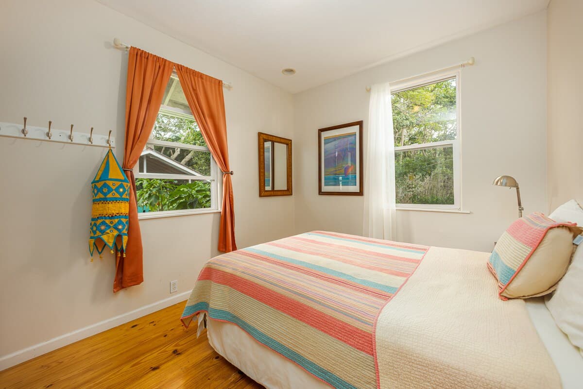 Home in Holualoa · ★4.91 · 4 bedrooms · 6 beds · 3 private baths - Photo 3