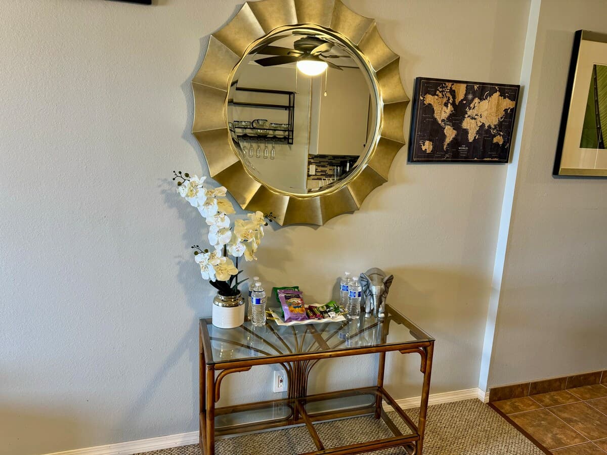 Condo in Lihue · ★4.99 · 2 bedrooms · 3 beds · 1.5 baths - Photo 4