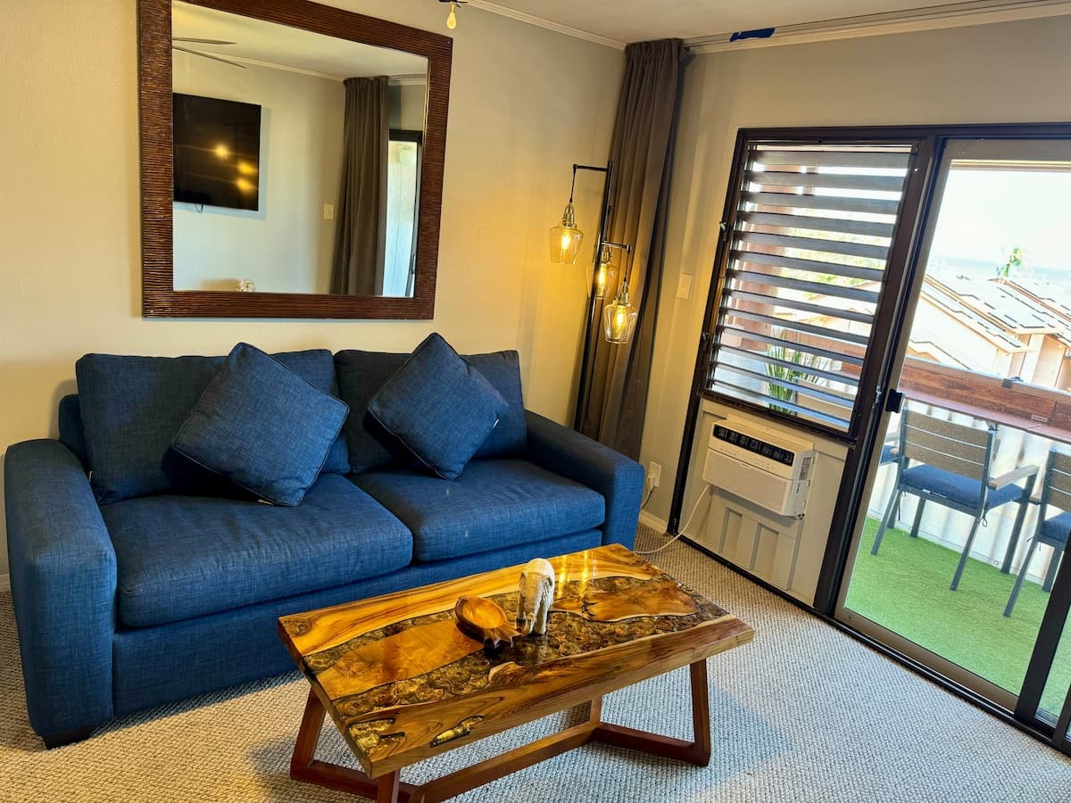 Condo in Lihue · ★4.99 · 2 bedrooms · 3 beds · 1.5 baths - Photo 2