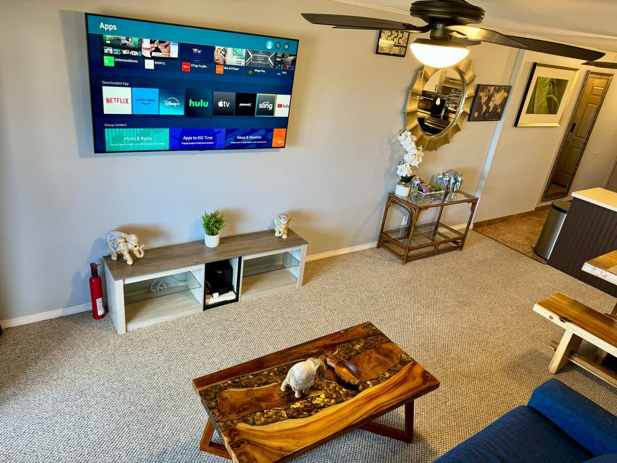 Condo in Lihue · ★4.99 · 2 bedrooms · 3 beds · 1.5 baths - Photo 1