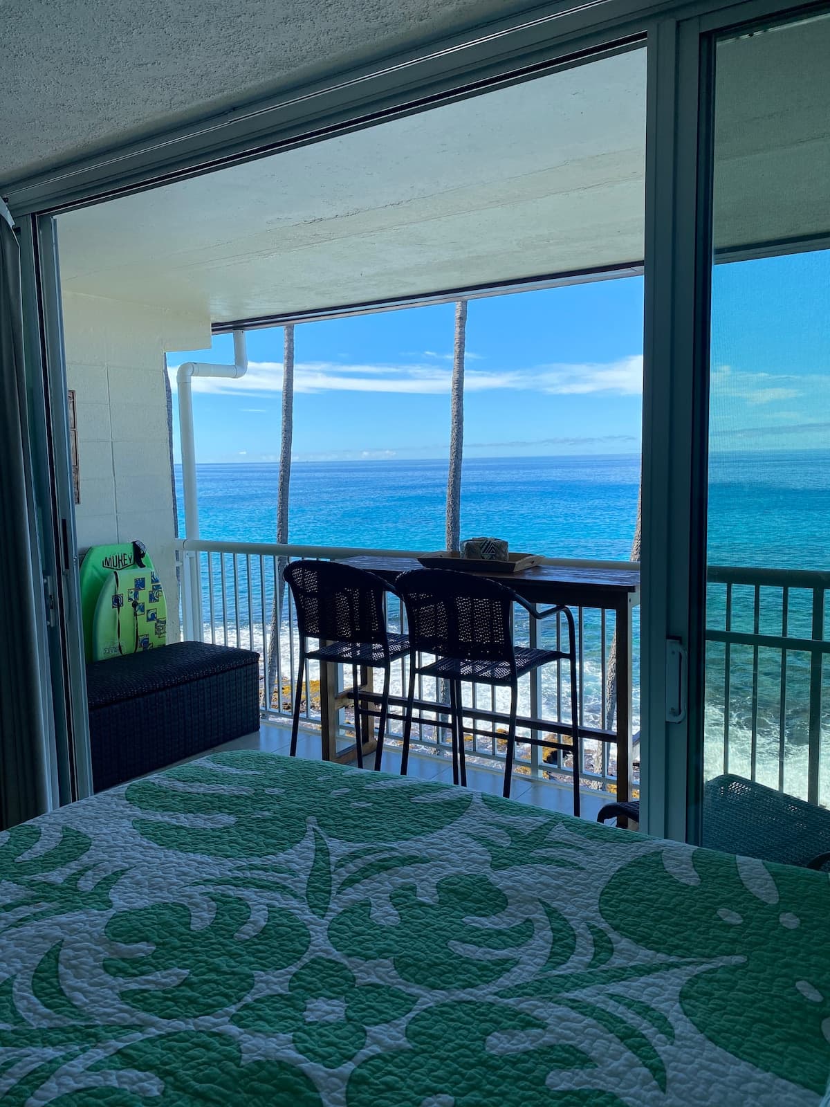 Kona Oceanfront Studio #311 WITH LANAI and A/C!! - Photo 3