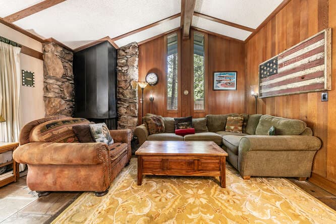 Cozy Forest Cabin Steps from Lake Tahoe Pier - Photo 2