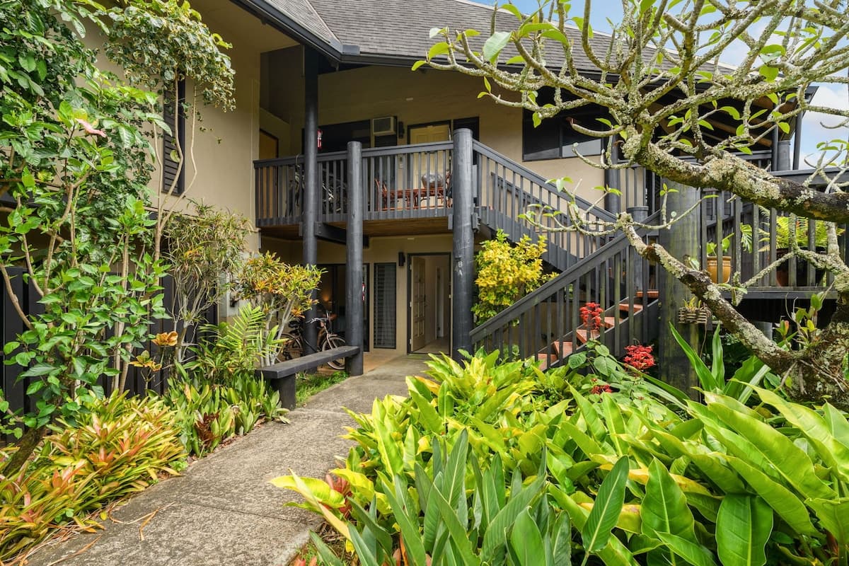 Home in Princeville · ★4.7 · 2 bedrooms · 2 beds · 2 shared baths - Photo 1